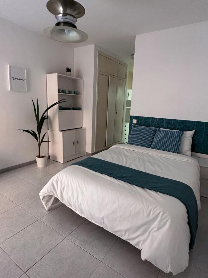 Wonderful With Terrace - 15m Walk Giralda Appartement Séville