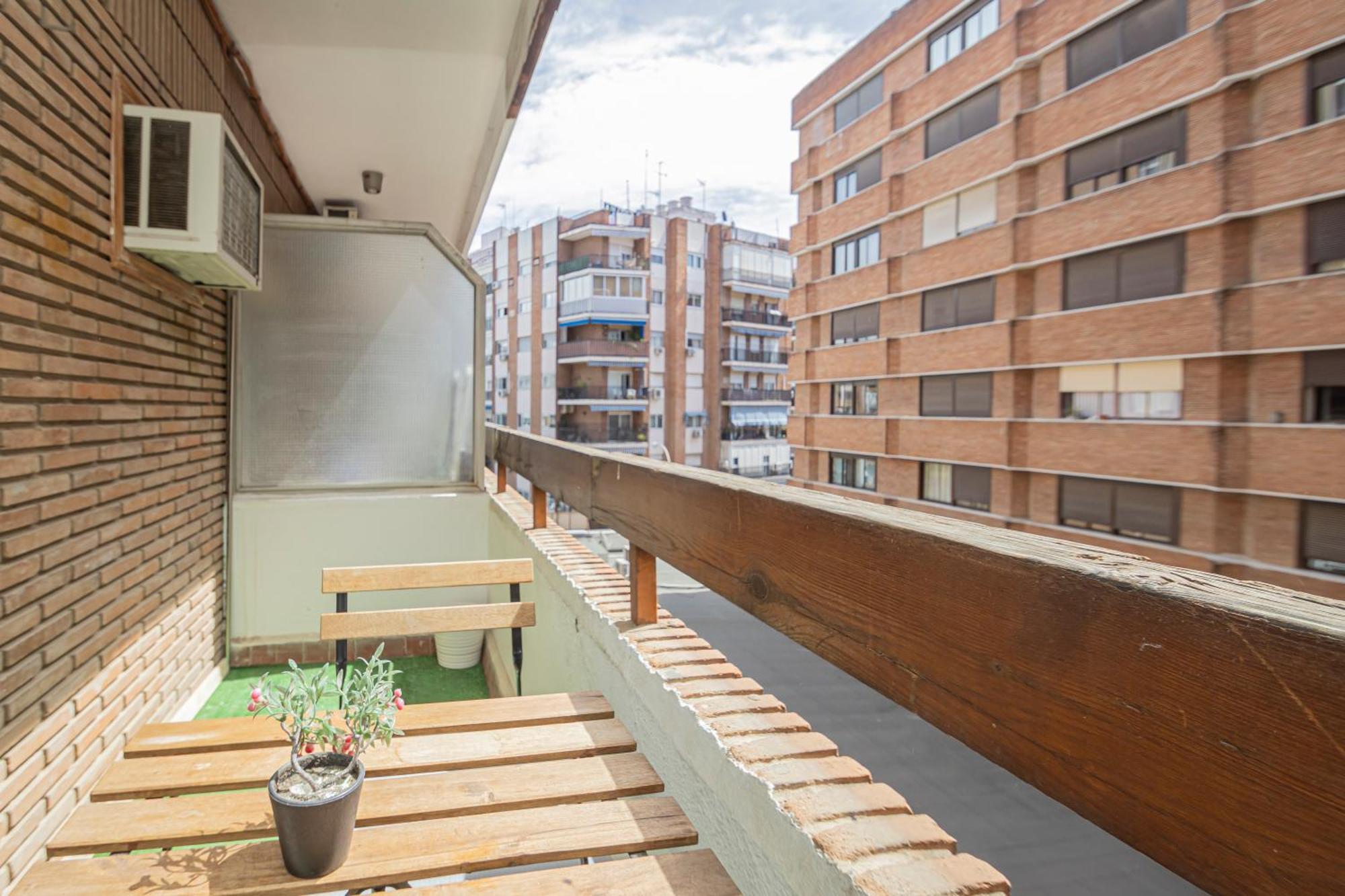 Apartment Wonderful With Terrace - 15m Walk Giralda *
