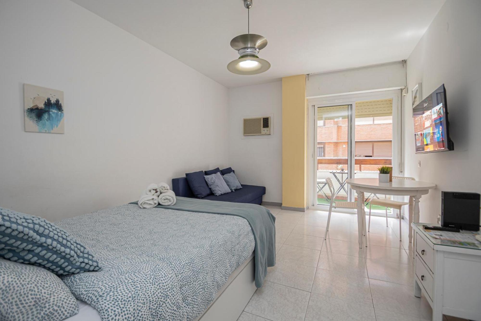 Wonderful With Terrace - 15m Walk Giralda Apartment Seville